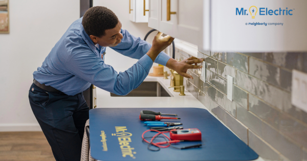 Mr. Electric Franchise Launches in Chicago, IL