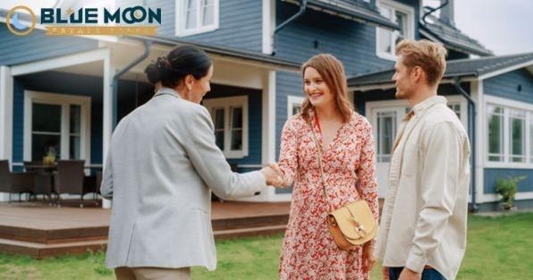 Blue Moon Estate Sales franchise helping families with professional estate sales, downsizing, and home liquidation services